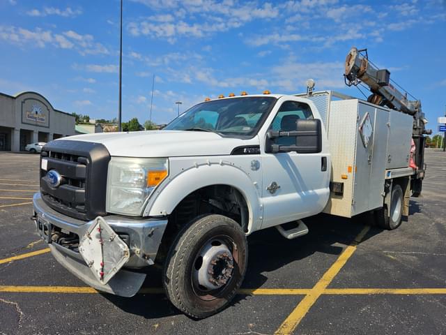 Image of Ford F-450 equipment image 2
