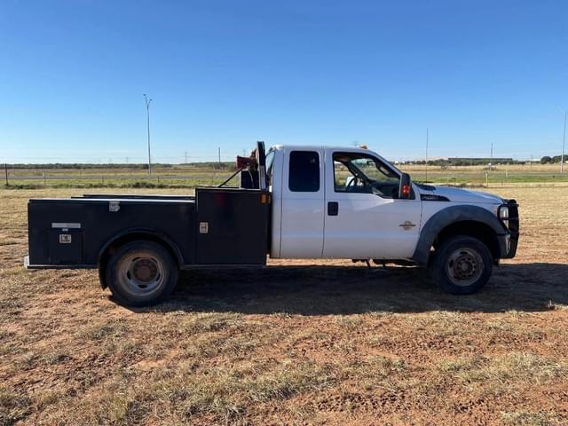 Image of Ford F-450 equipment image 4