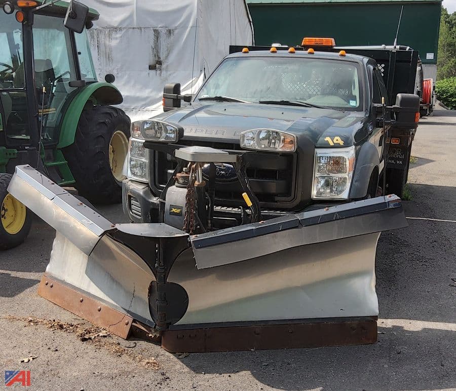 Image of Ford F-450 Primary image