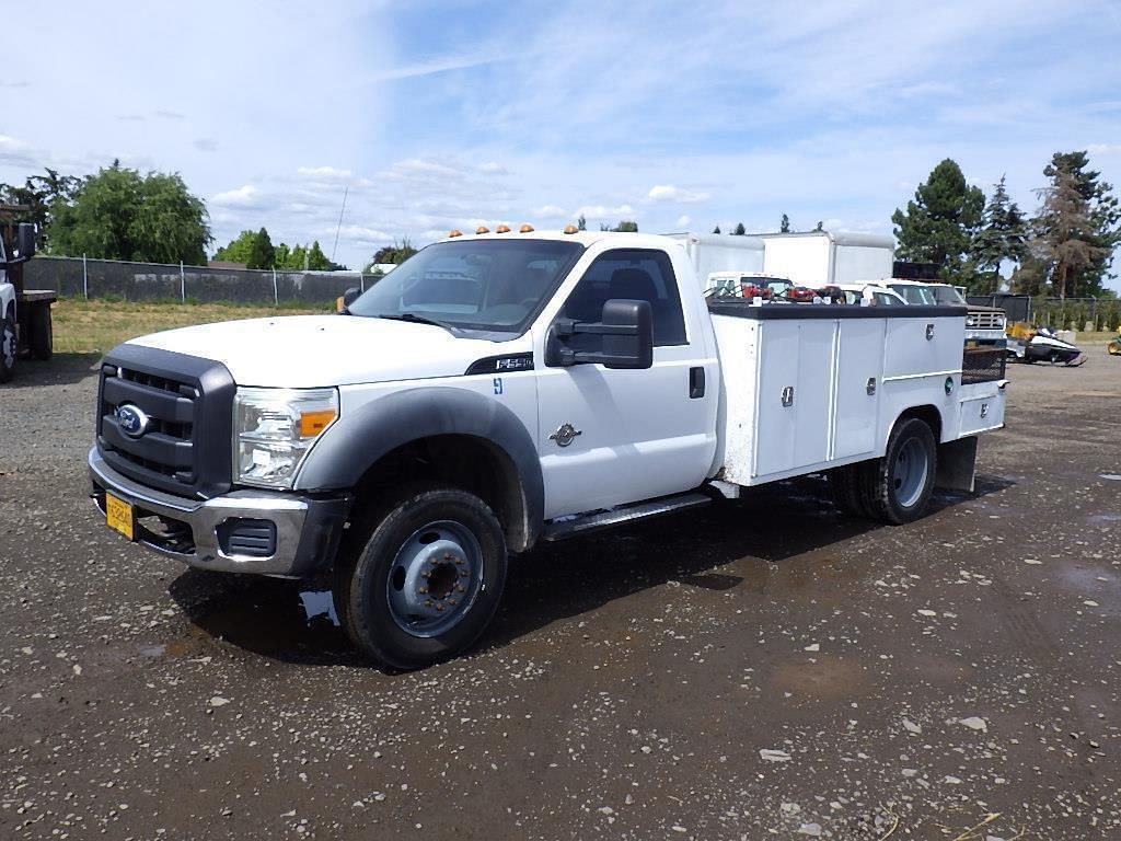 Image of Ford F-550 Primary image
