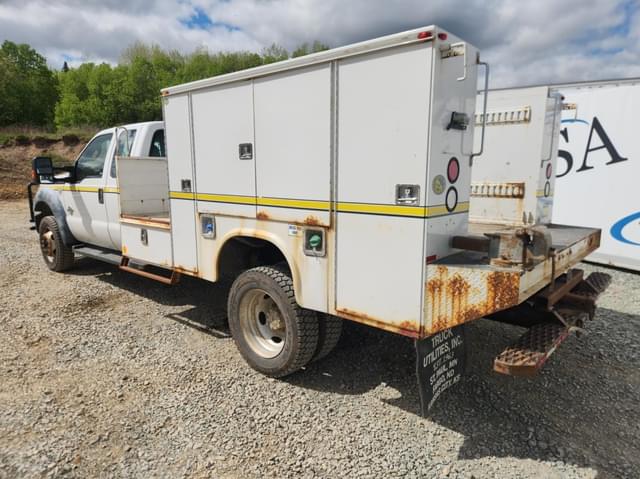 Image of Ford F-550 equipment image 2