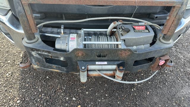 Image of Ford F-550 equipment image 3