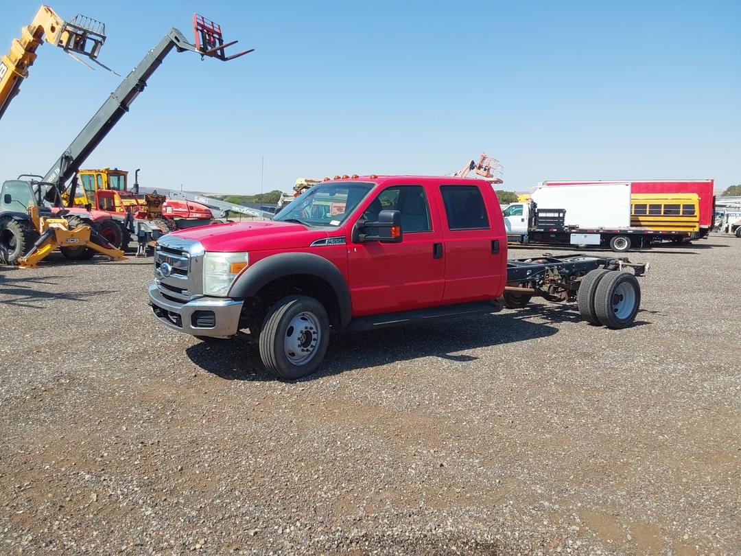 Image of Ford F-550 Primary image