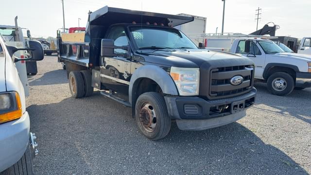 Image of Ford F-550 equipment image 2