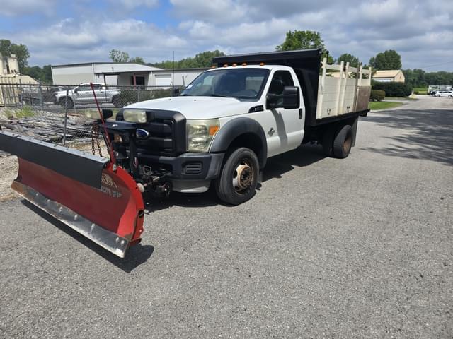 Image of Ford F-550 equipment image 2