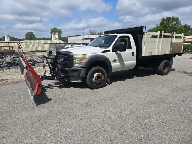 Image of Ford F-550 equipment image 4