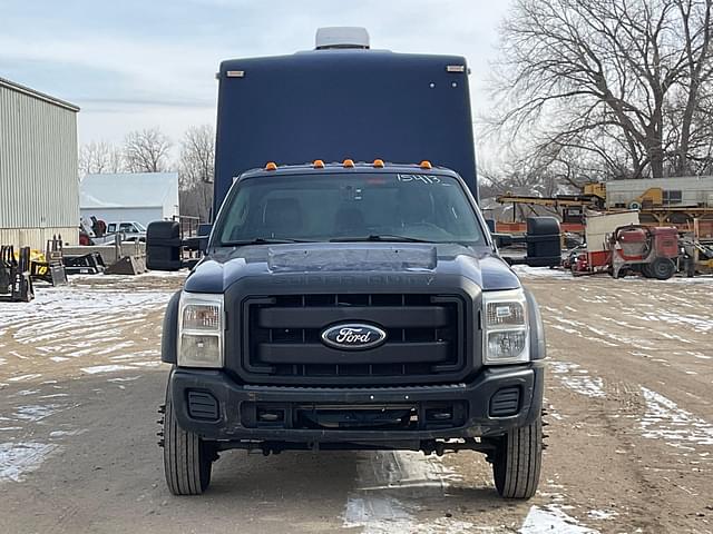 Image of Ford F-550 equipment image 1