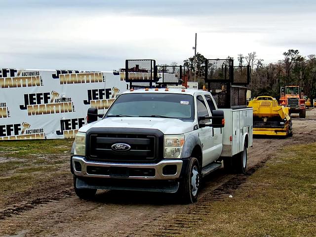 Image of Ford F-550 equipment image 1