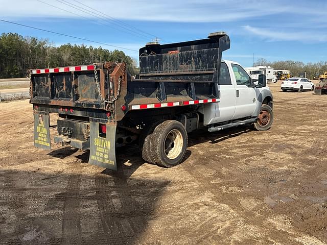 Image of Ford F-550 equipment image 4