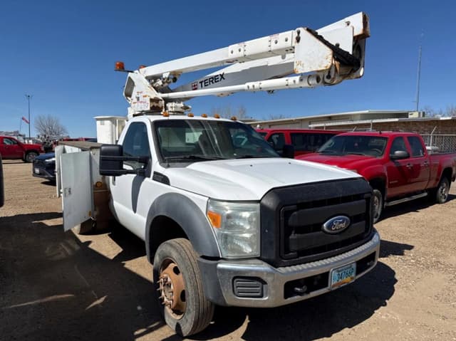 Image of Ford F-550 equipment image 1