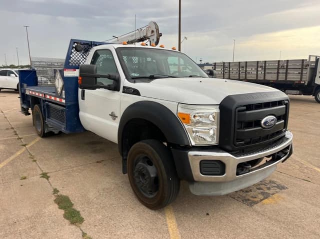 Image of Ford F-550 equipment image 2