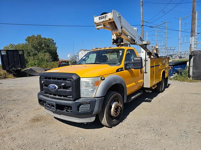 Image of Ford F-550 equipment image 1