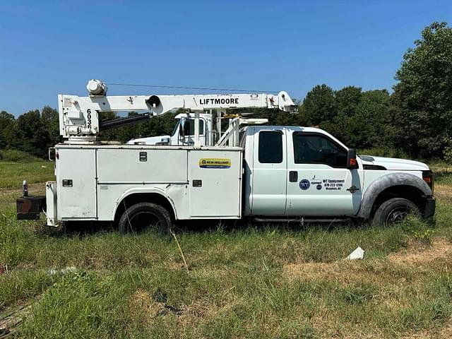 Image of Ford F-550 equipment image 1