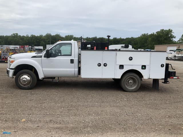 Image of Ford F-550 equipment image 1