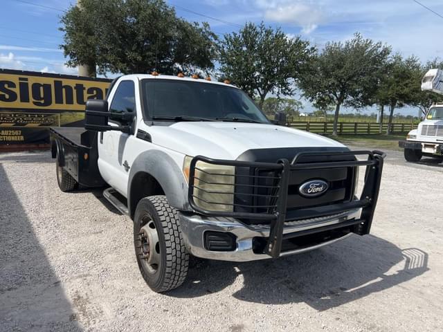 Image of Ford F-550 equipment image 4