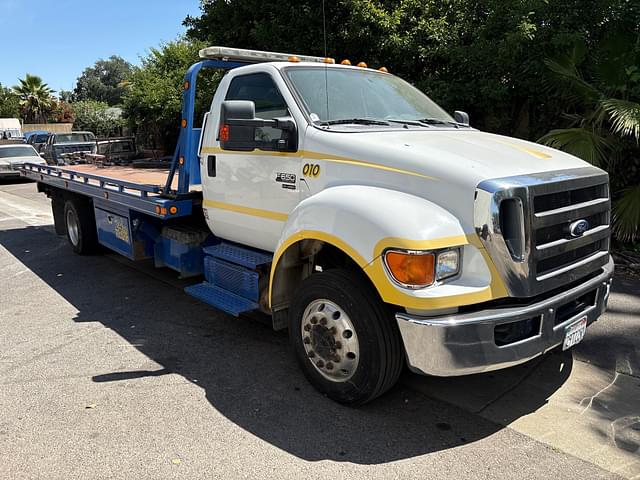 Image of Ford F-650 equipment image 1