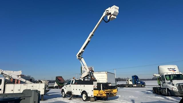 Image of Ford F-650 equipment image 4