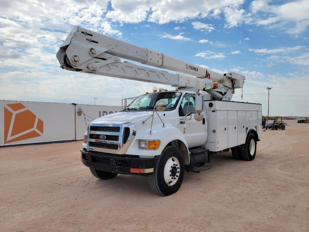 Image of Ford F-750 Primary image