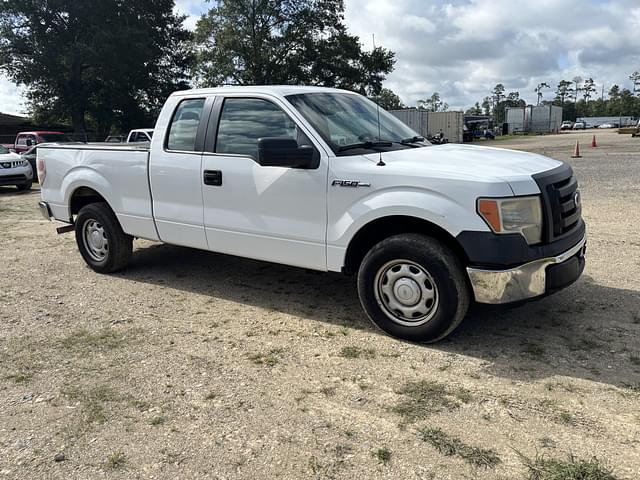 Image of Ford F-150 equipment image 1