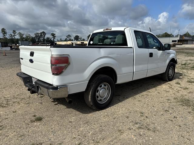 Image of Ford F-150 equipment image 2