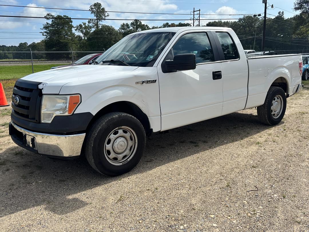 Image of Ford F-150 Primary image