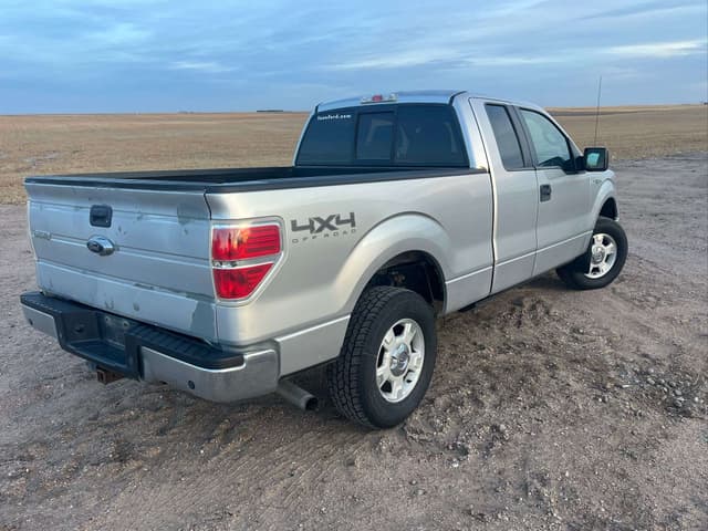 Image of Ford F-150 equipment image 4