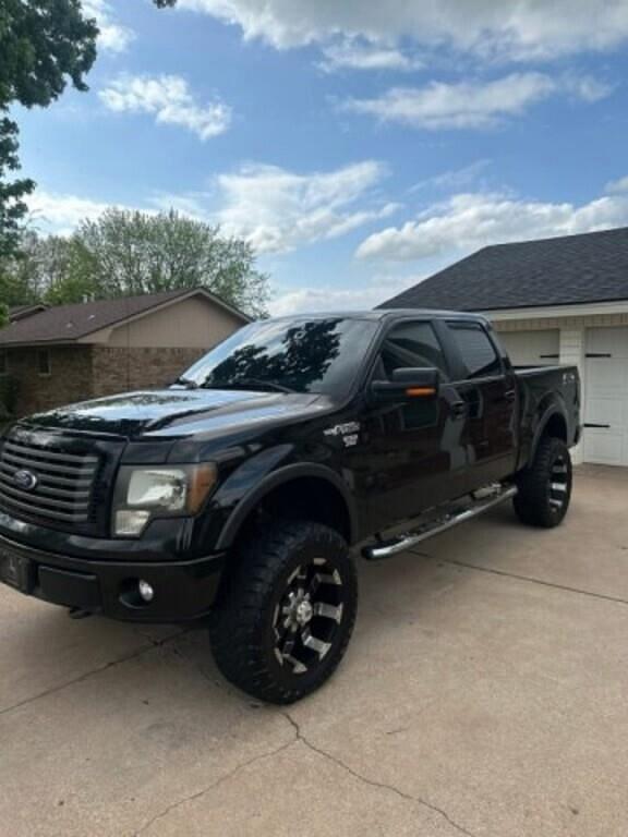 Image of Ford F-150 equipment image 1