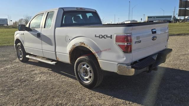 Image of Ford F-150 equipment image 2