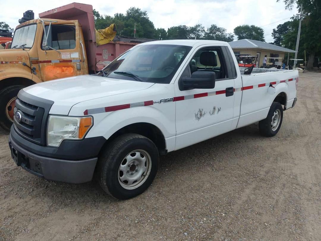 Image of Ford F-150 Primary image