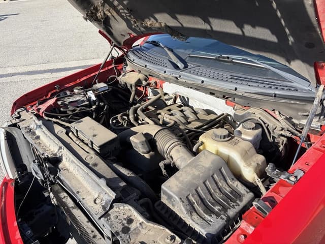 Image of Ford F-150 equipment image 4