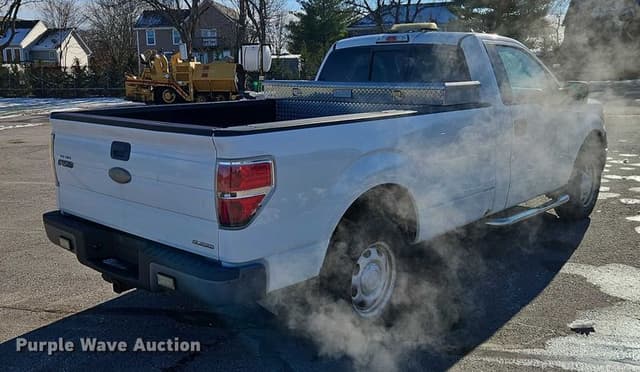 Image of Ford F-150 equipment image 4