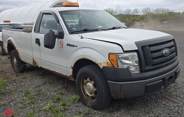 Image of Ford F-150 equipment image 1