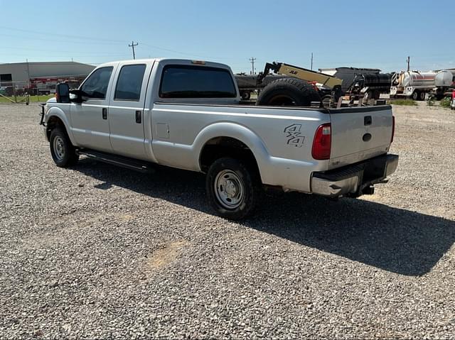 Image of Ford F-250 equipment image 2