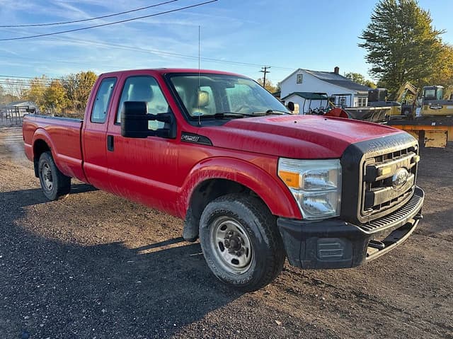 Image of Ford F-250 equipment image 2