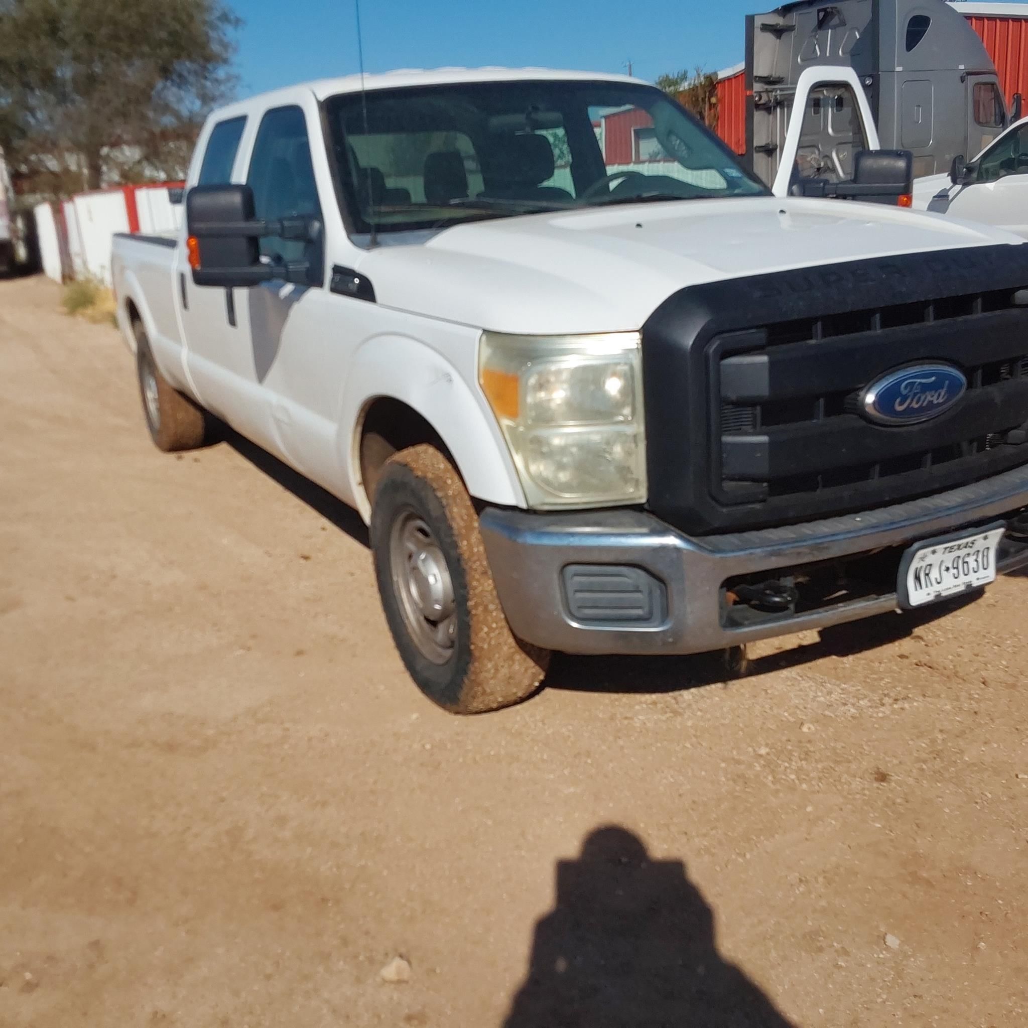 2011 Ford F-250 Equipment Image0