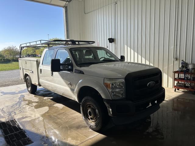 Image of Ford F-250 equipment image 2