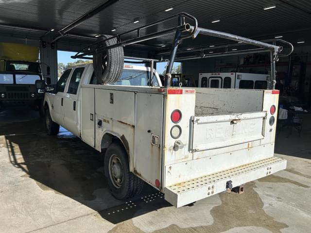 Image of Ford F-250 equipment image 3
