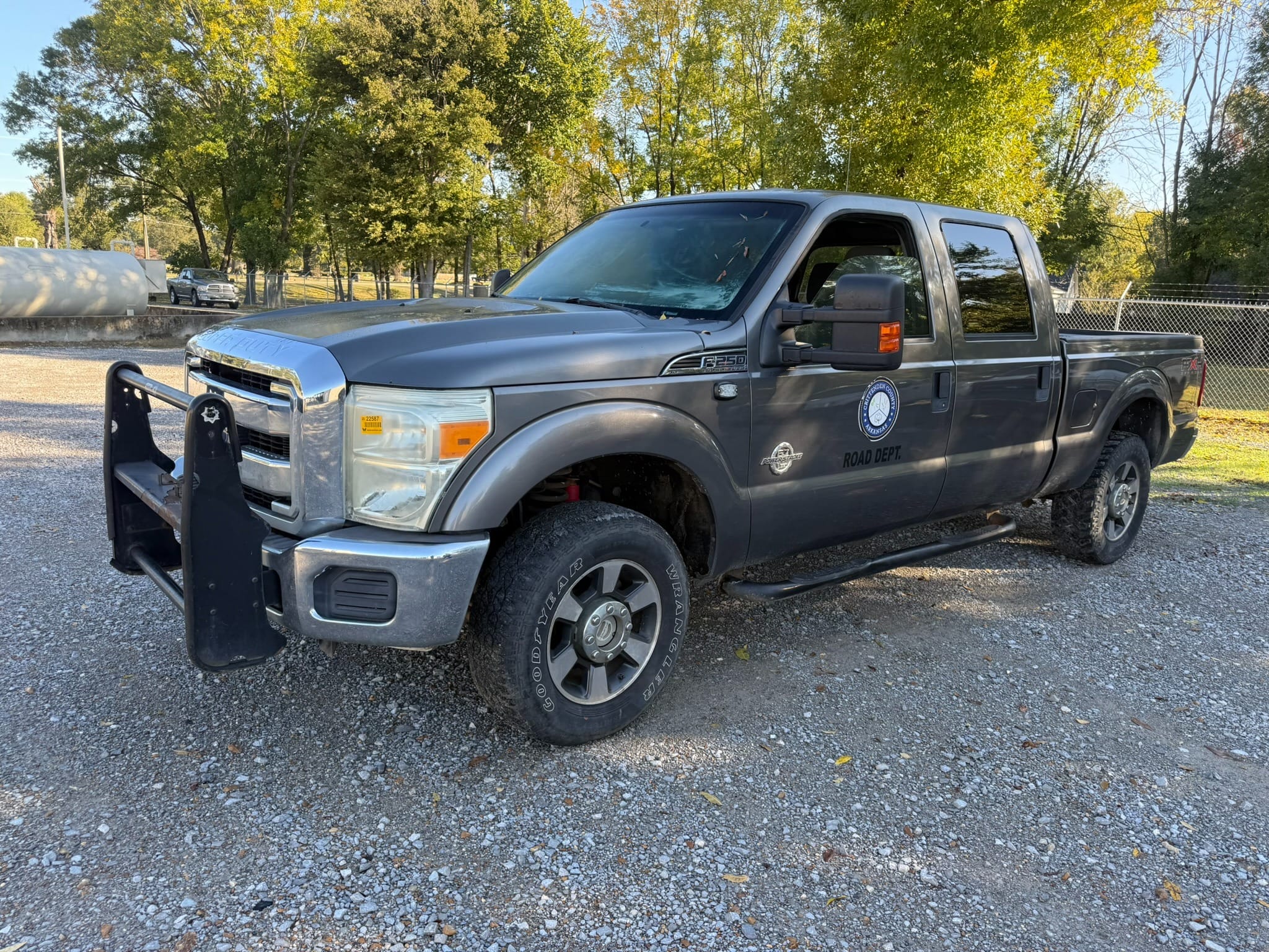 2011 Ford F-250 Equipment Image0