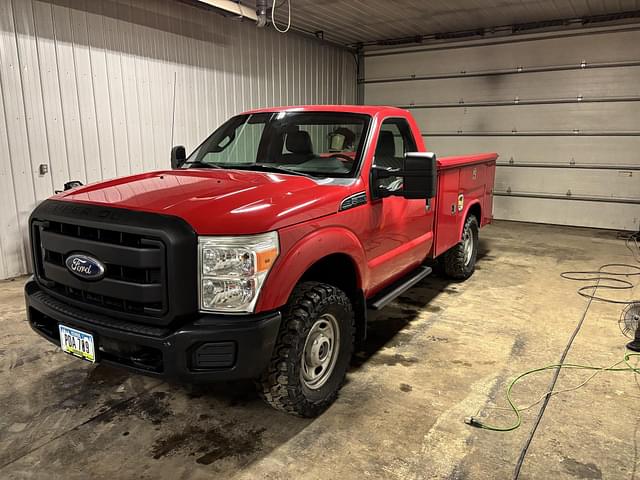 Image of Ford F-250 equipment image 1