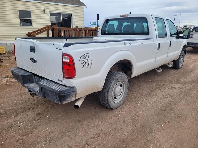 Image of Ford F-250 equipment image 2