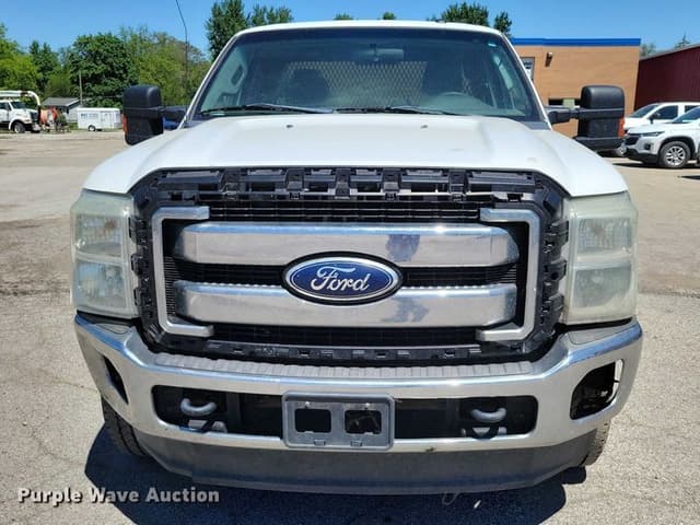 Image of Ford F-250 equipment image 1