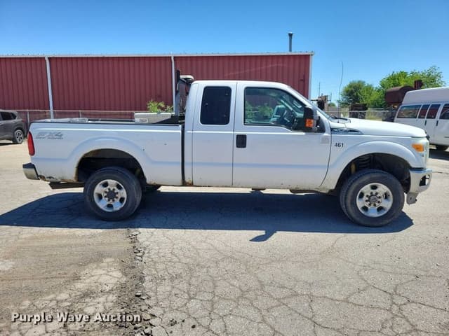Image of Ford F-250 equipment image 3