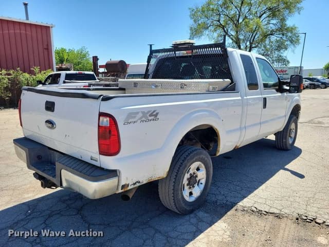 Image of Ford F-250 equipment image 4