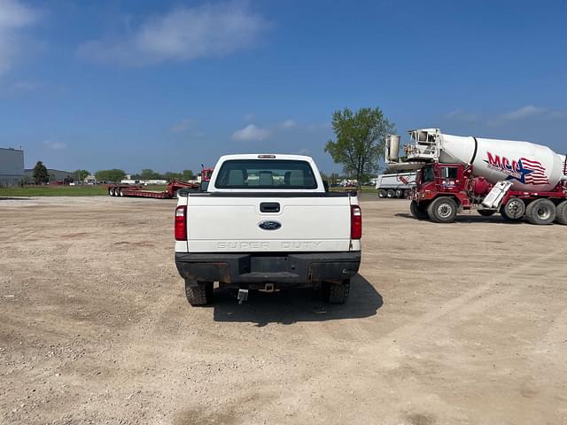 Image of Ford F-250 equipment image 4
