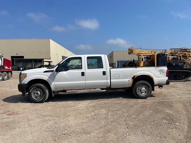 Image of Ford F-250 equipment image 2