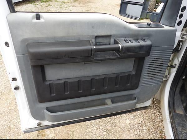 Image of Ford F-250 equipment image 4