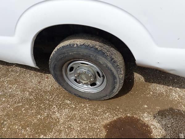 Image of Ford F-250 equipment image 1