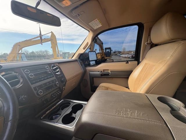 Image of Ford F-250 equipment image 4