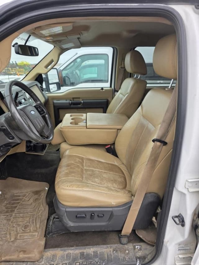 Image of Ford F-250 equipment image 4