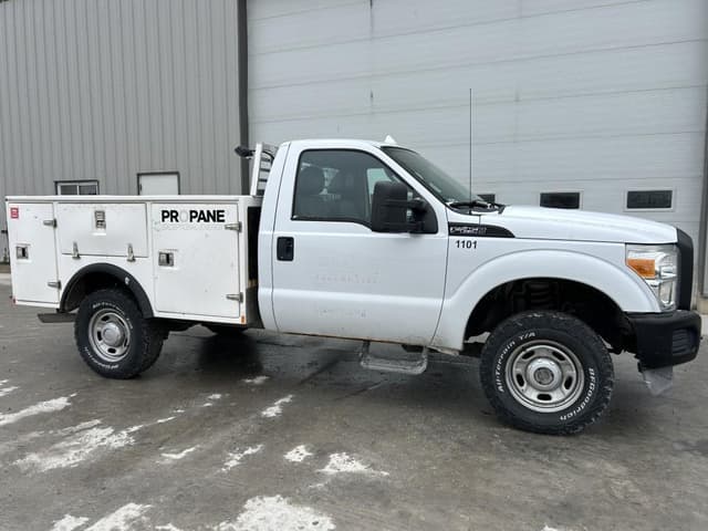 Image of Ford F-250 equipment image 1